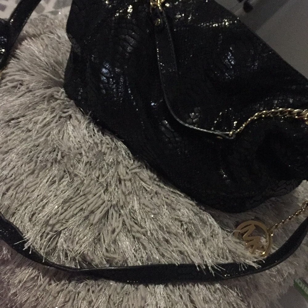 Michael Kors sequence black Purse!!